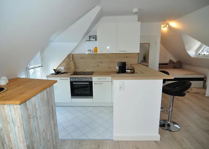 Apartment Attraktives Im Stadtzentrum Balkon Lift